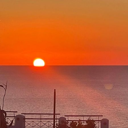 Вилла Oia Sunset House Pothitou Экстерьер фото