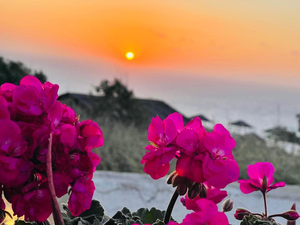 Вилла Oia Sunset House Pothitou Экстерьер фото