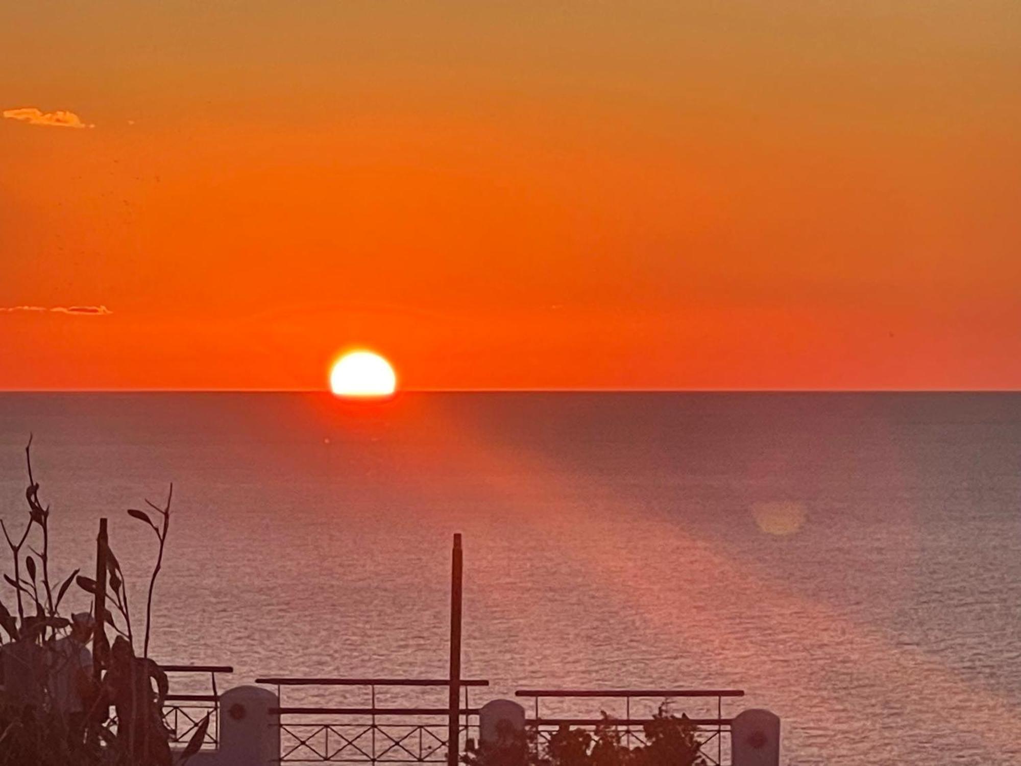 Вилла Oia Sunset House Pothitou Экстерьер фото